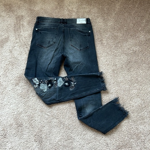 Zara Trafaluc Denim Black Skinny Embroidered Jeans - Picture 6 of 7
